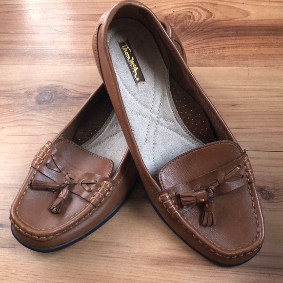 thom mcan women's winsor tassel loafer